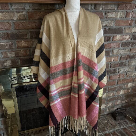 Woolrich plaid fringed lightweight poncho cape ONE SIZE - NWT - Picture 1 of 4